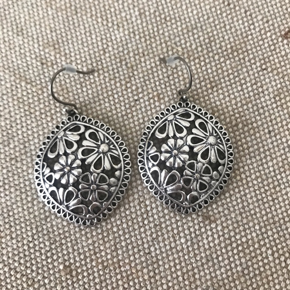 Lucky Brand Flower Earrings